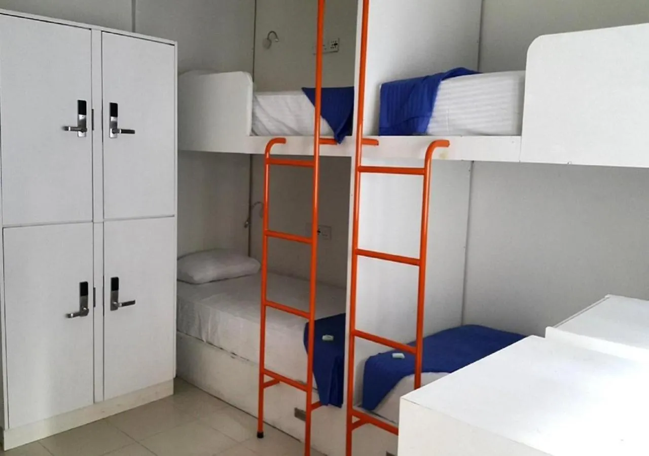 Traveler'S Haven Hostel At Colombo Intl Airport Katunayaka