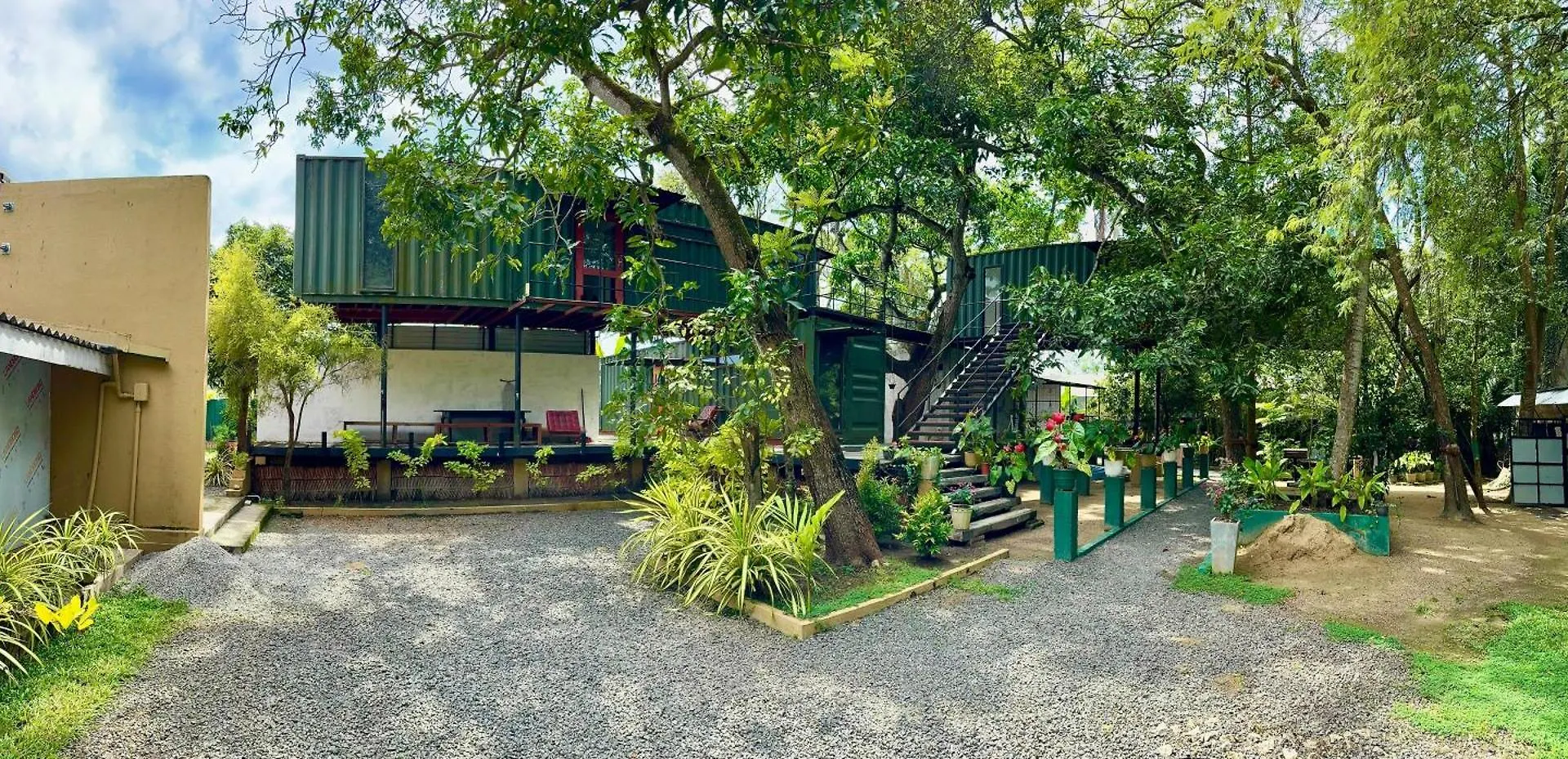 Traveler'S Haven Hostel At Colombo Intl Airport Katunayaka